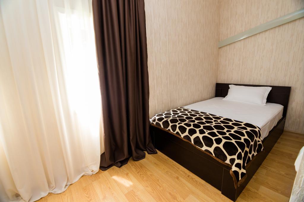 Apartment In Cozy Little Yard Tbilisi Ngoại thất bức ảnh