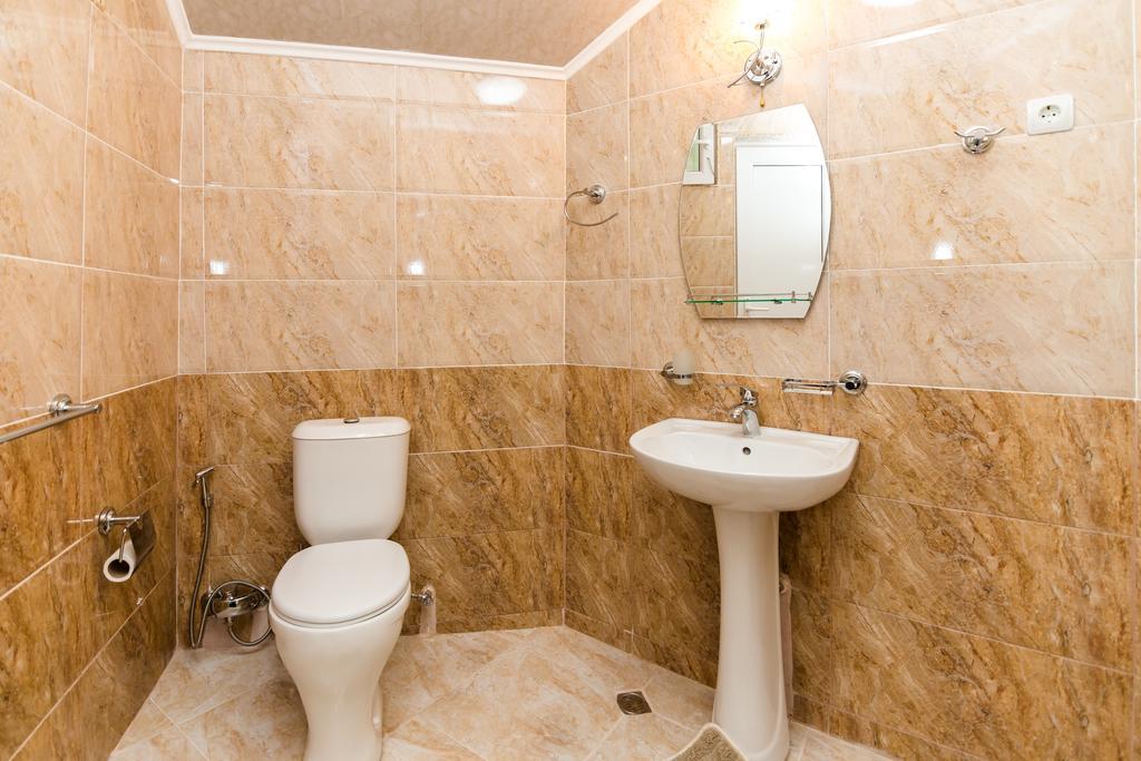 Apartment In Cozy Little Yard Tbilisi Ngoại thất bức ảnh